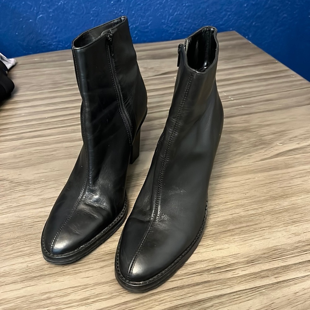 COLIN STUART BLACK LEATHER ANKLE BOOTS 7.5